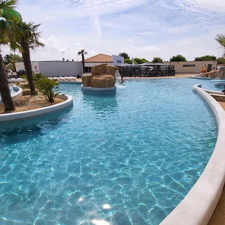 La Petite Maison D'emmy Holiday home *